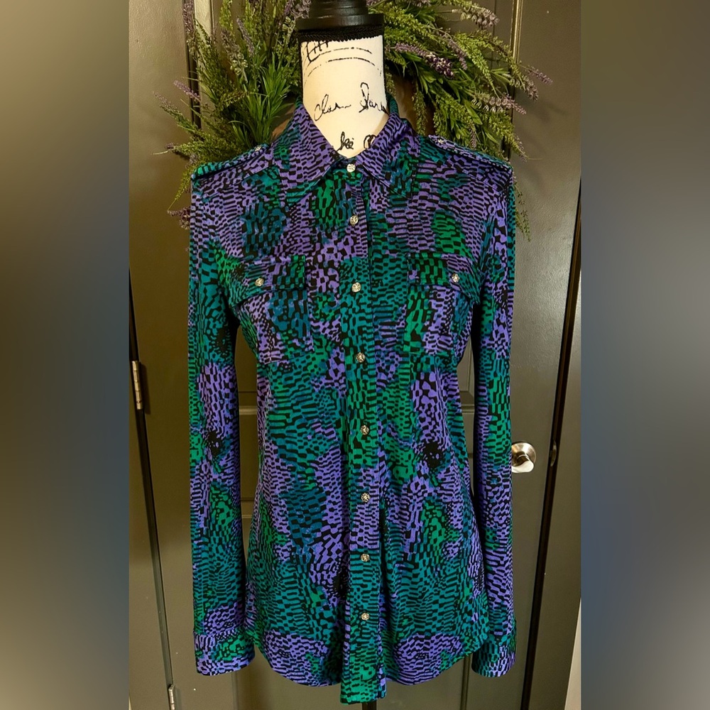 TORY BURCH DESIGNER Stylish Green and Purple SILK Shirt Size Small